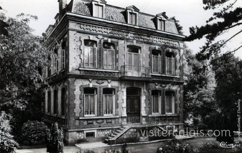 Façade du château.