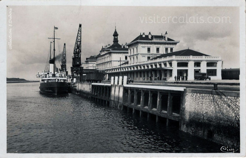 Autre vue de profil de la seconde gare maritime.