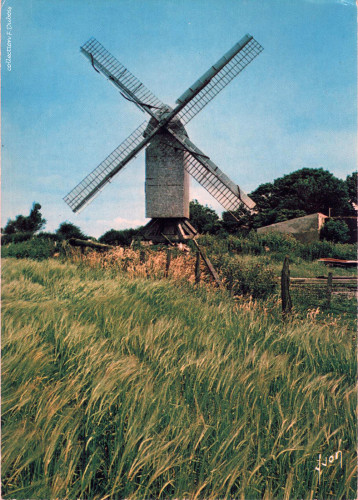 Le moulin de Coquelles reconstruit en 1980